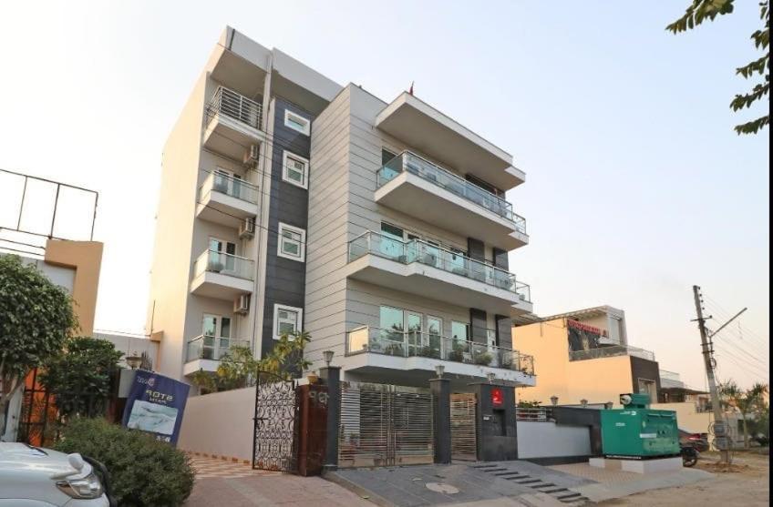 Hotel O V R Residency Near Sri Amruth Chithra Mandira Bangalore Exterior photo