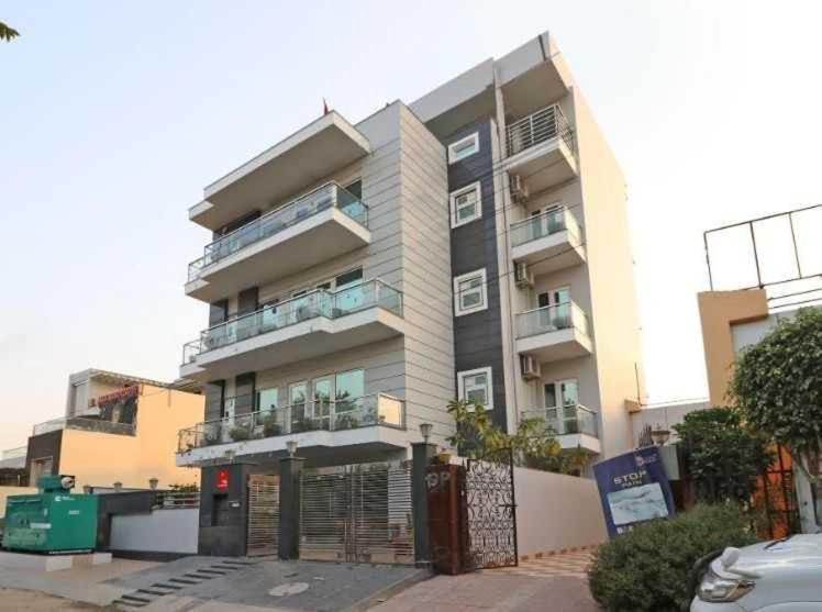 Hotel O V R Residency Near Sri Amruth Chithra Mandira Bangalore Exterior photo